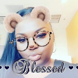 Meet your Posher, Brianna